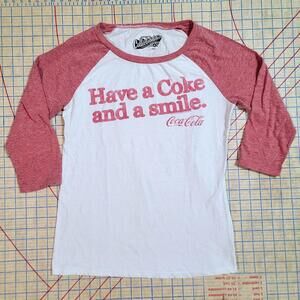 Old Navy Collectibles Coca Cola 3/4 sleeve Medium